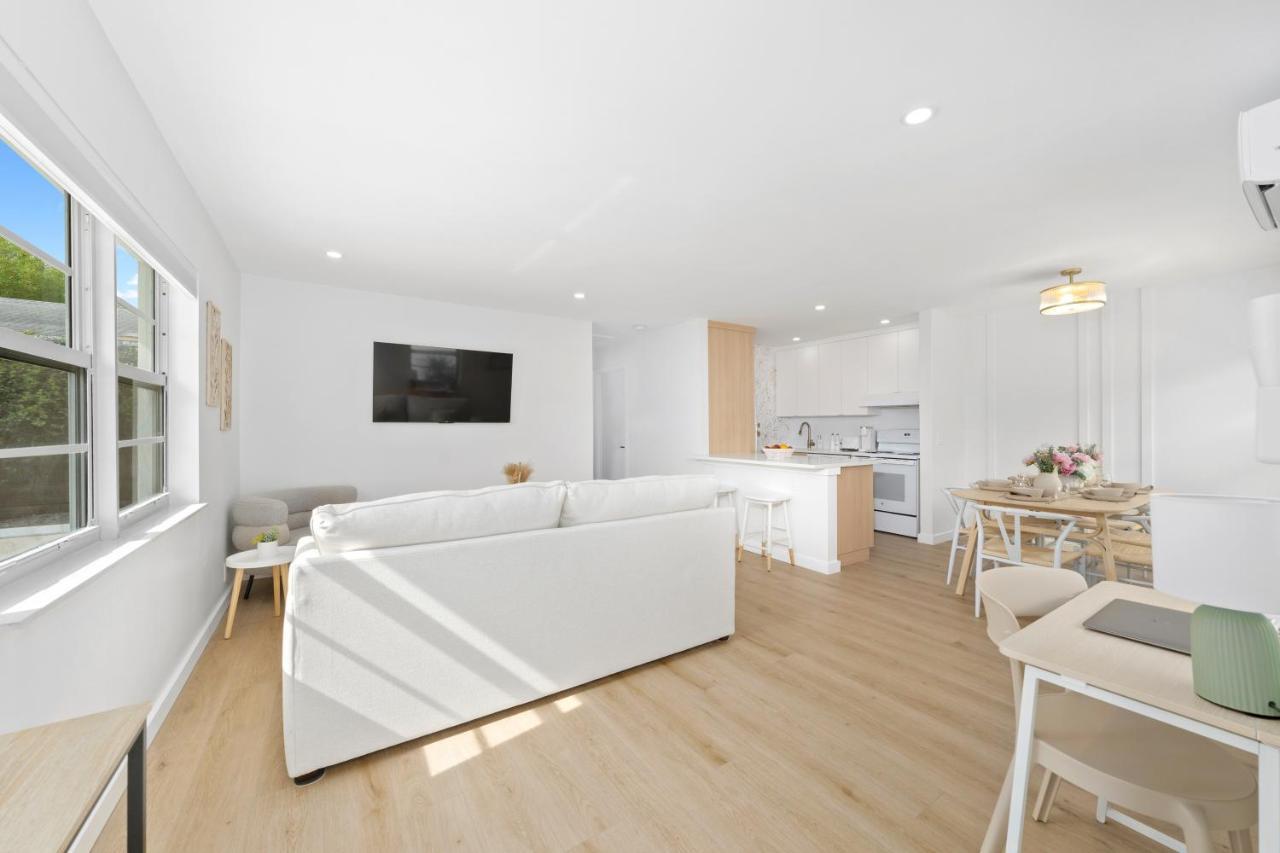 M Lake Worth Beach - Modern Villas Near West Palm Beach, Chic Retro Vibes, King Bed, Cozy Backyard, Bbq, Workspace, High-Speed Internet, Free Parking, 5 Minutes To Downtown & Beach Zewnętrze zdjęcie