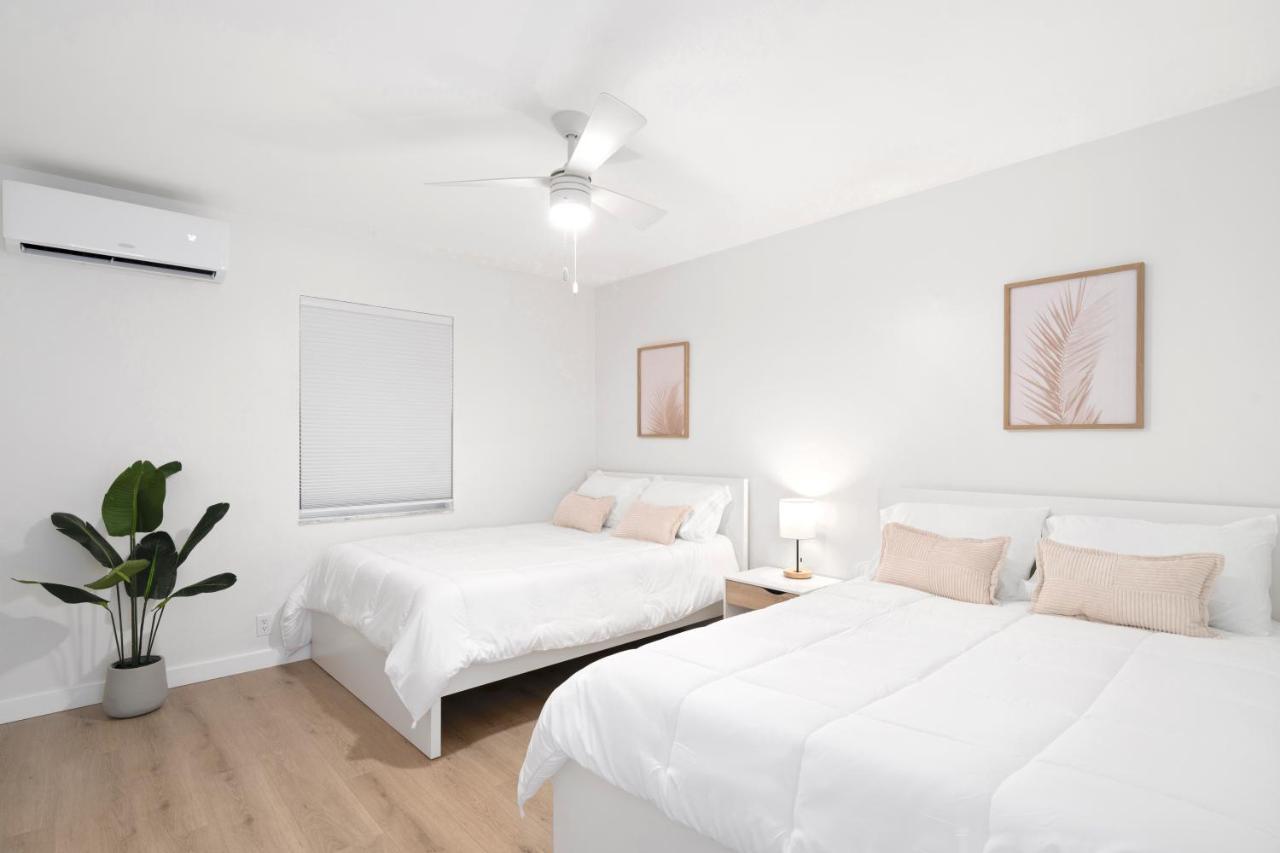 M Lake Worth Beach - Modern Villas Near West Palm Beach, Chic Retro Vibes, King Bed, Cozy Backyard, Bbq, Workspace, High-Speed Internet, Free Parking, 5 Minutes To Downtown & Beach Zewnętrze zdjęcie