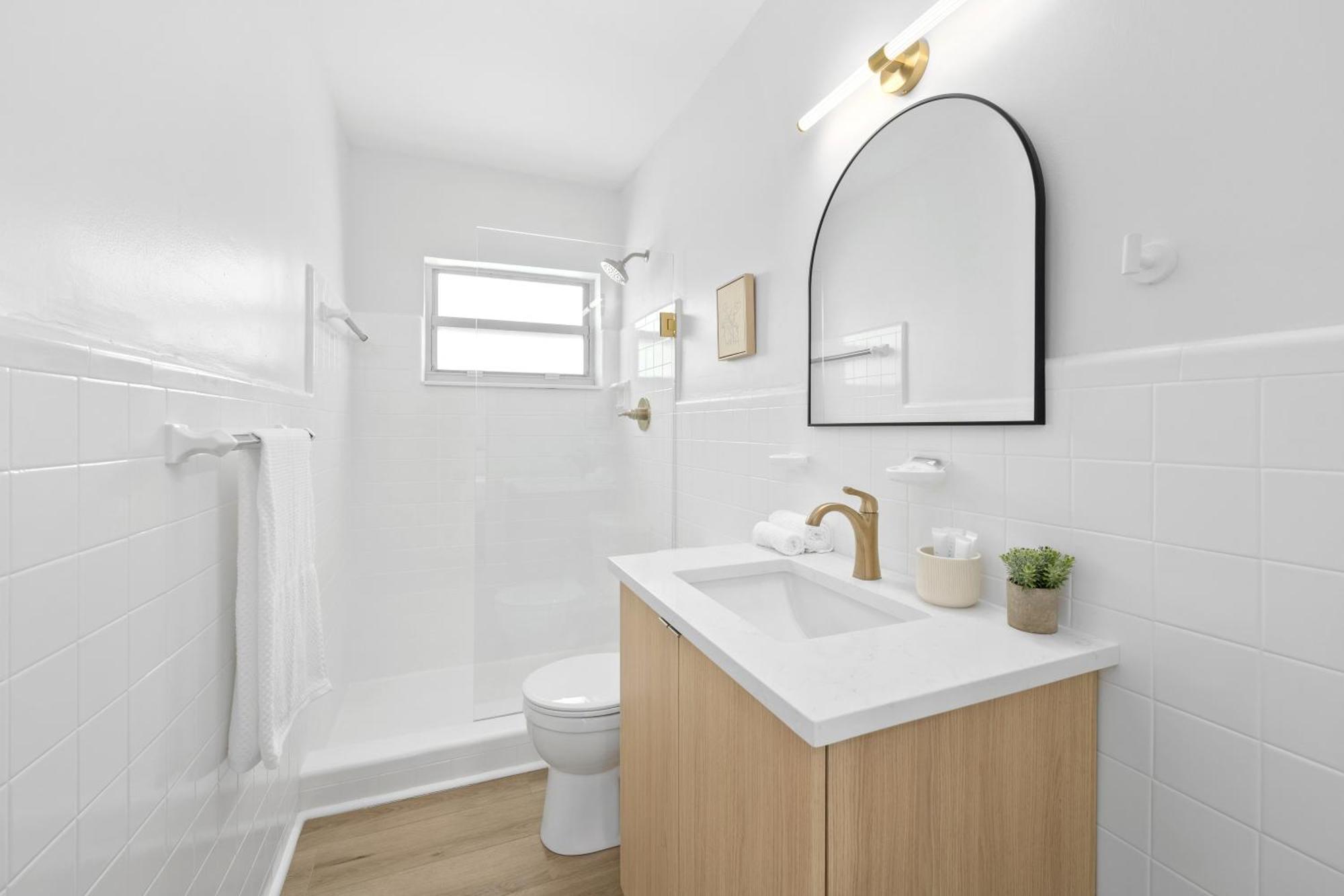 M Lake Worth Beach - Modern Villas Near West Palm Beach, Chic Retro Vibes, King Bed, Cozy Backyard, Bbq, Workspace, High-Speed Internet, Free Parking, 5 Minutes To Downtown & Beach Zewnętrze zdjęcie