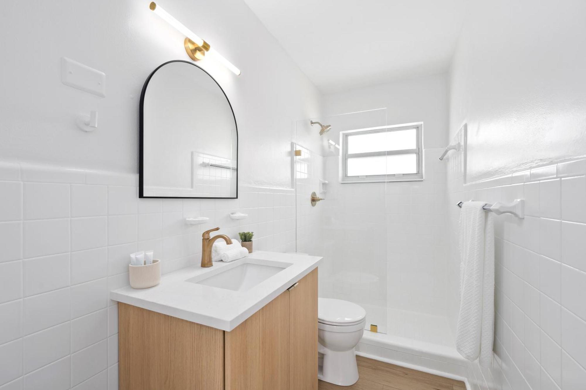M Lake Worth Beach - Modern Villas Near West Palm Beach, Chic Retro Vibes, King Bed, Cozy Backyard, Bbq, Workspace, High-Speed Internet, Free Parking, 5 Minutes To Downtown & Beach Zewnętrze zdjęcie
