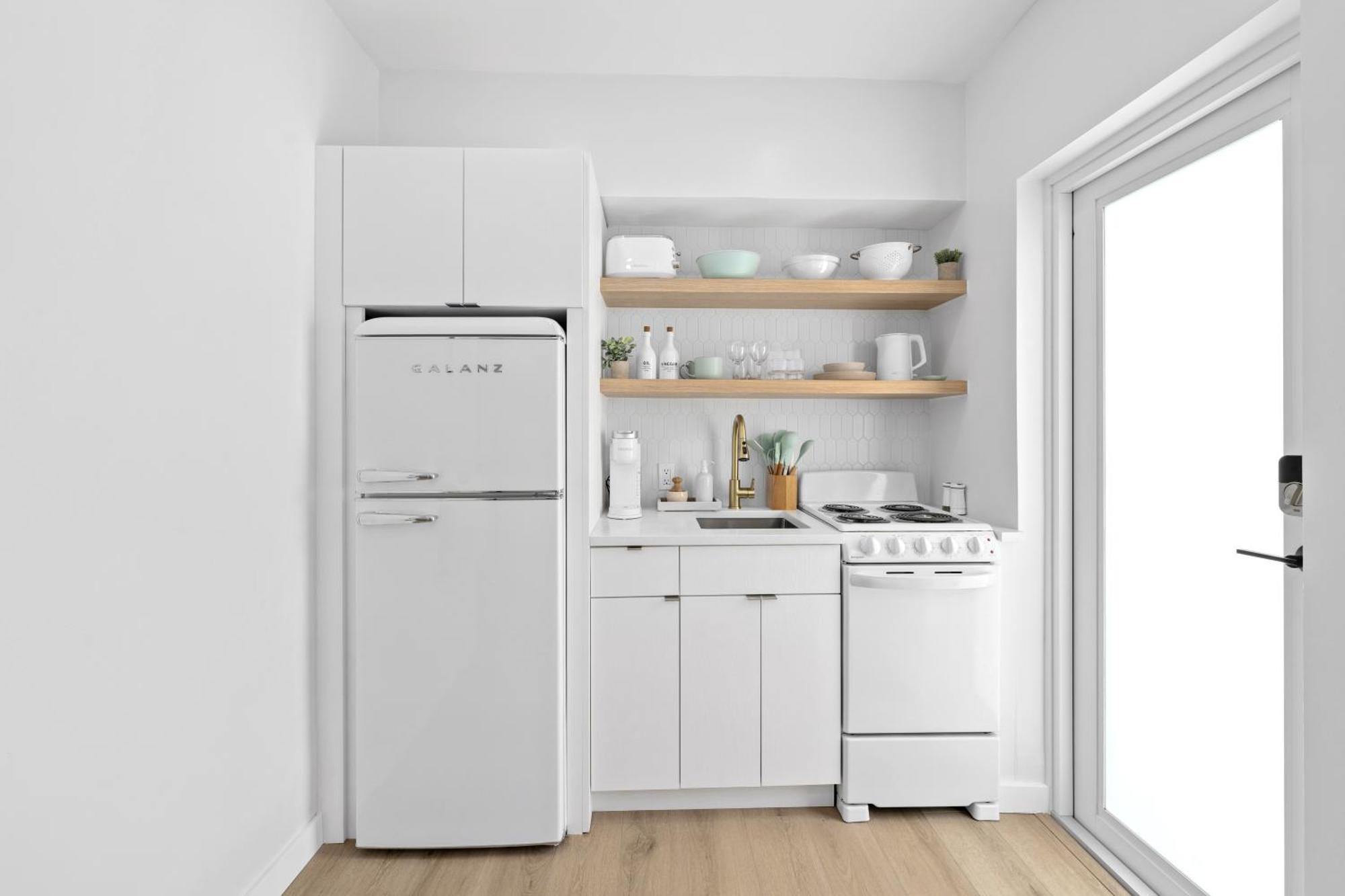 M Lake Worth Beach - Modern Villas Near West Palm Beach, Chic Retro Vibes, King Bed, Cozy Backyard, Bbq, Workspace, High-Speed Internet, Free Parking, 5 Minutes To Downtown & Beach Zewnętrze zdjęcie