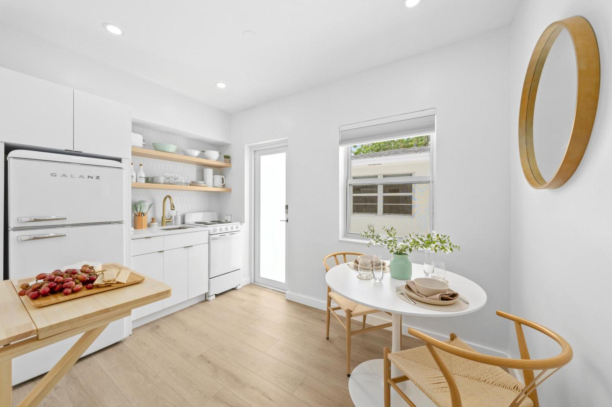 M Lake Worth Beach - Modern Villas Near West Palm Beach, Chic Retro Vibes, King Bed, Cozy Backyard, Bbq, Workspace, High-Speed Internet, Free Parking, 5 Minutes To Downtown & Beach Zewnętrze zdjęcie