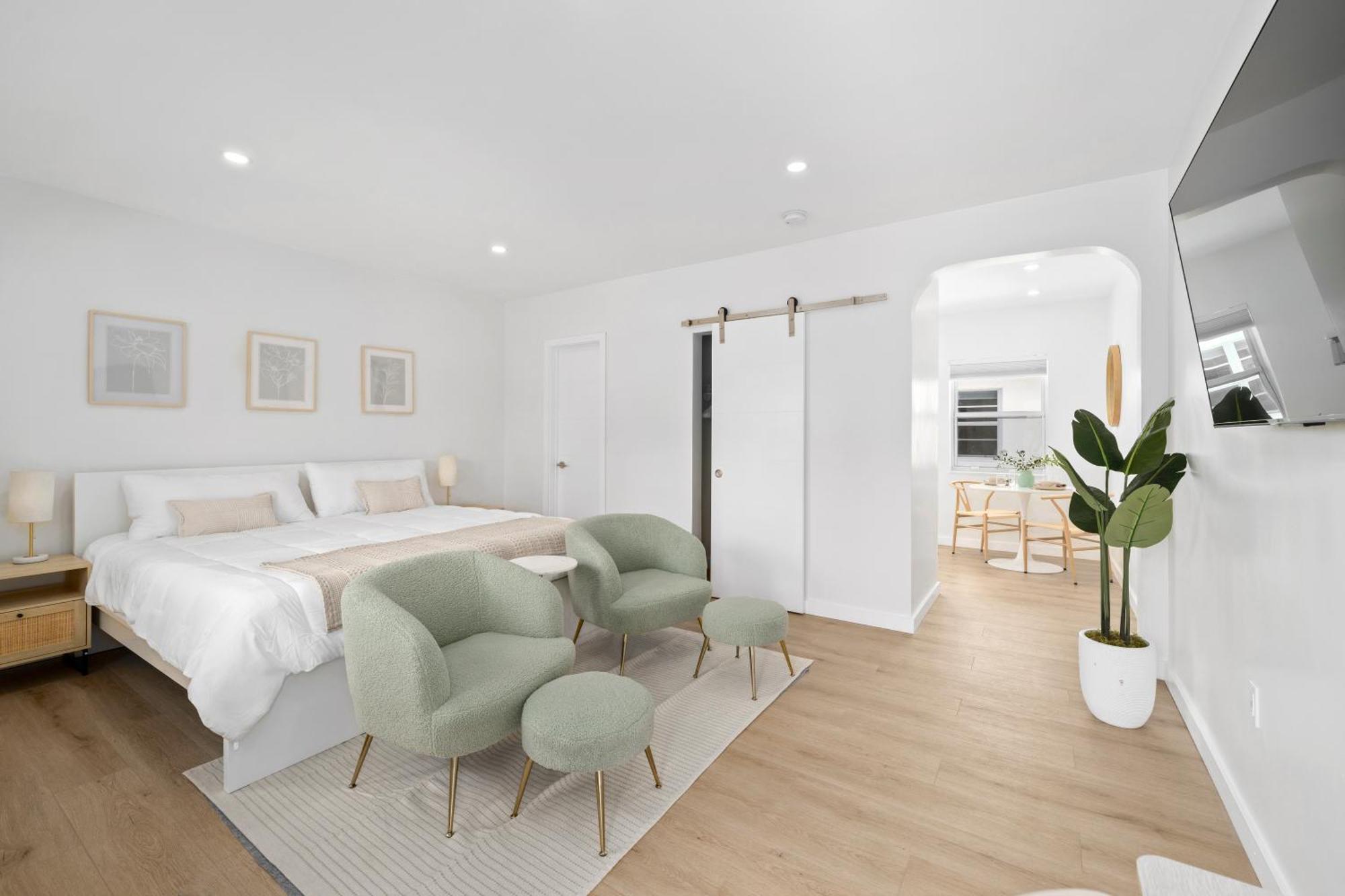 M Lake Worth Beach - Modern Villas Near West Palm Beach, Chic Retro Vibes, King Bed, Cozy Backyard, Bbq, Workspace, High-Speed Internet, Free Parking, 5 Minutes To Downtown & Beach Zewnętrze zdjęcie