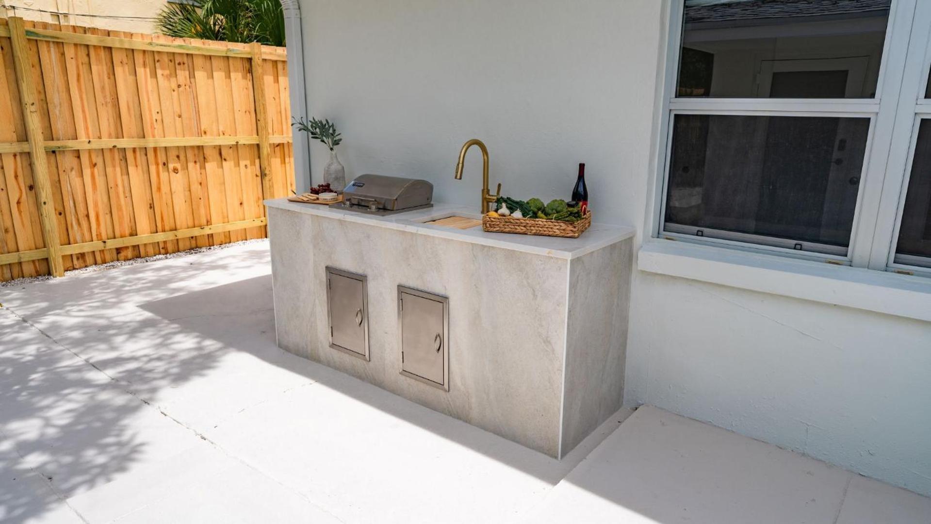M Lake Worth Beach - Modern Villas Near West Palm Beach, Chic Retro Vibes, King Bed, Cozy Backyard, Bbq, Workspace, High-Speed Internet, Free Parking, 5 Minutes To Downtown & Beach Zewnętrze zdjęcie